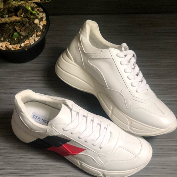 🌟 FINAL SALE🌟NWT Steve Madden Sneakers - Picture 3 of 7